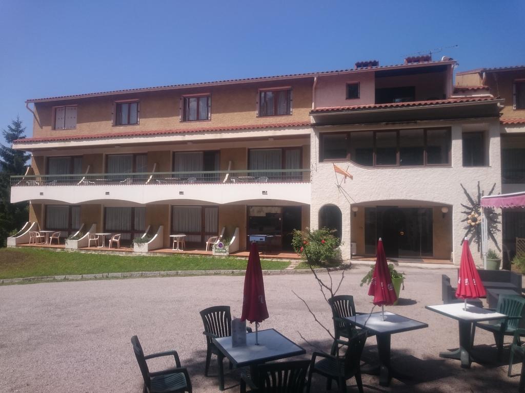 Hotel Le Mas Fleuri Vernet-les-Bains Exteriör bild