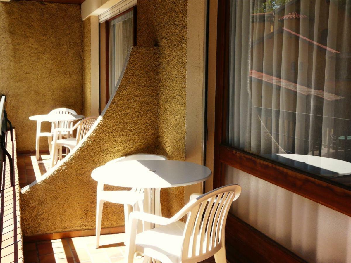 Hotel Le Mas Fleuri Vernet-les-Bains Exteriör bild